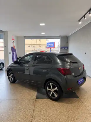 CHEVROLET-ONIX-2019