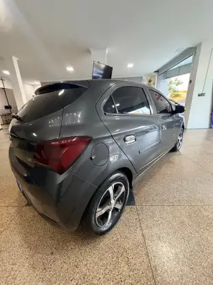 CHEVROLET-ONIX-2019