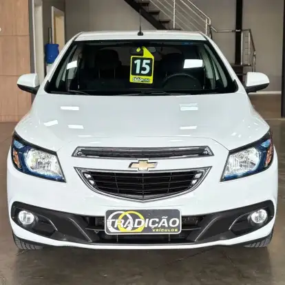 CHEVROLET-ONIX-2015