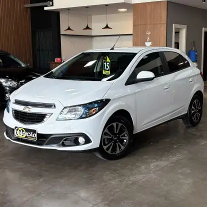 CHEVROLET-ONIX-2015