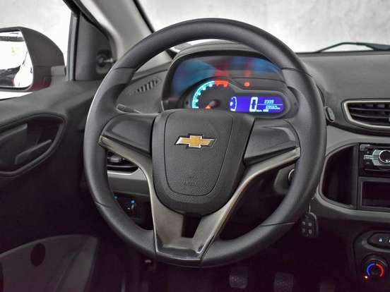 CHEVROLET-ONIX-2015
