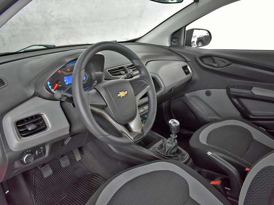 CHEVROLET-ONIX-2015
