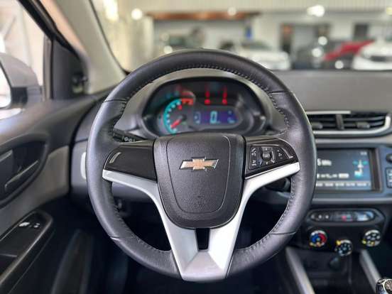 CHEVROLET-ONIX-2017