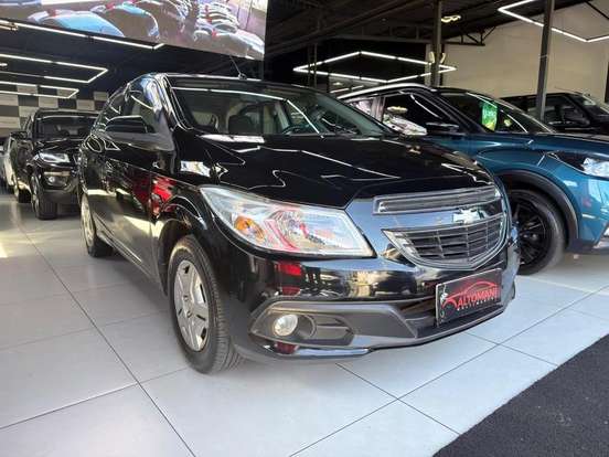 CHEVROLET-ONIX-2012