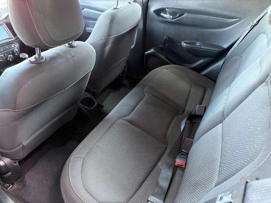 CHEVROLET-ONIX-2012