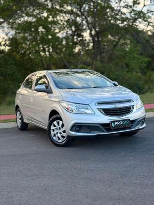 CHEVROLET-ONIX-1.0 MPFI LT 8V FLEX 4P MANUAL CHEVROLET-ONIX-2014