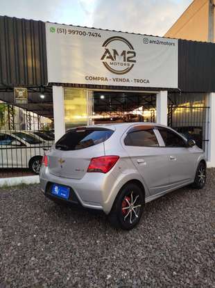CHEVROLET-ONIX-2016