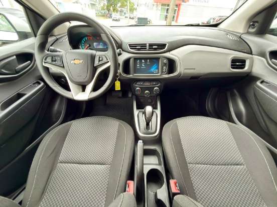 CHEVROLET-ONIX-2018