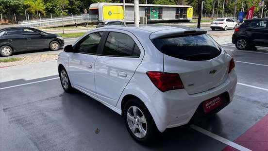 CHEVROLET-ONIX-2019