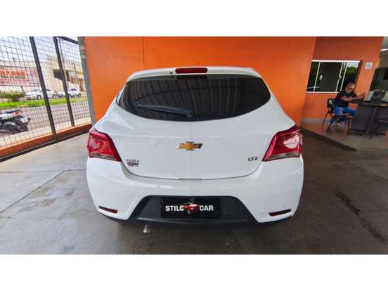CHEVROLET-ONIX-1.4 MPFI LTZ 8V FLEX 4P AUTOMÁTICO CHEVROLET-ONIX-2019