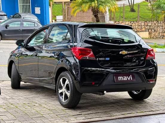 CHEVROLET-ONIX-1.4 MPFI LTZ 8V FLEX 4P MANUAL CHEVROLET-ONIX-2017