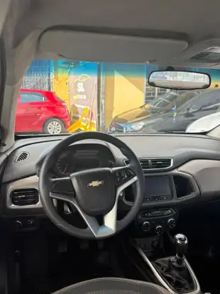 CHEVROLET-PRISMA-2014