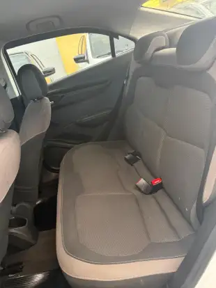 CHEVROLET-PRISMA-2014