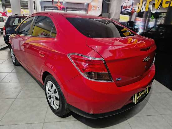 CHEVROLET-PRISMA-2013