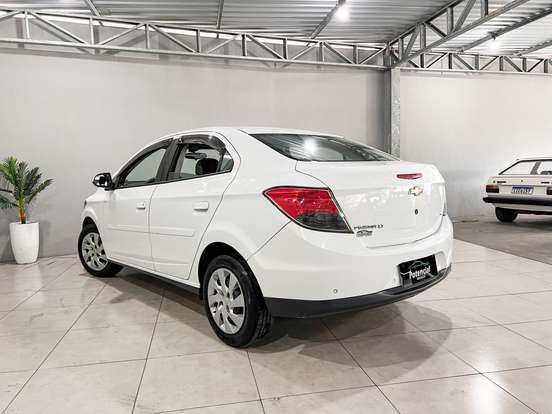 CHEVROLET-PRISMA-2015