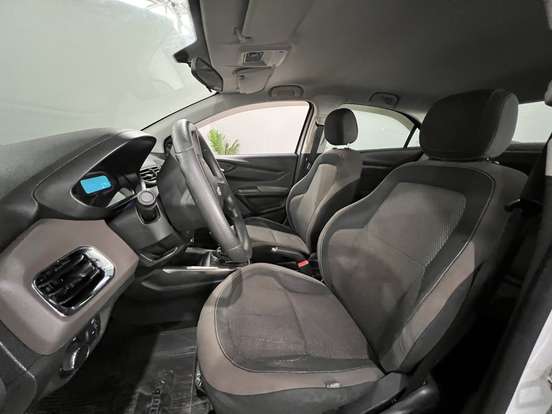 CHEVROLET-PRISMA-2015
