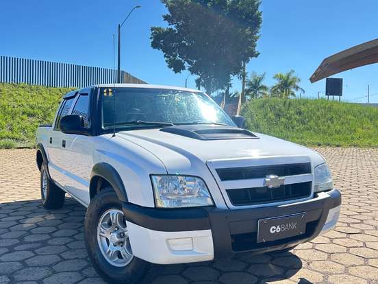 CHEVROLET-S10-2.4 ADVANTAGE 4X2 CD 8V FLEX 4P MANUAL CHEVROLET-S10-2011