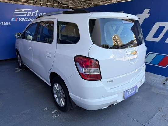 CHEVROLET-SPIN-2014