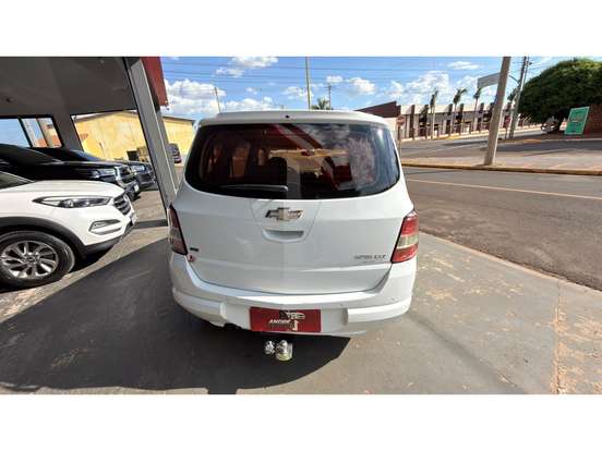 CHEVROLET-SPIN-2013