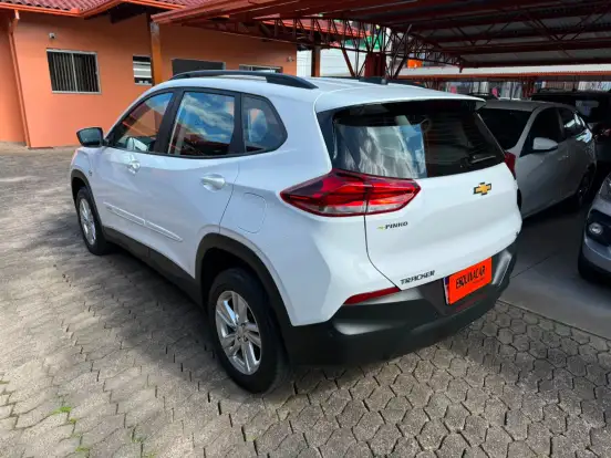CHEVROLET-TRACKER-2021