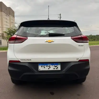 CHEVROLET-TRACKER-2025