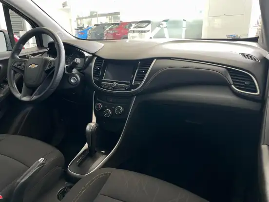CHEVROLET-TRACKER-2018