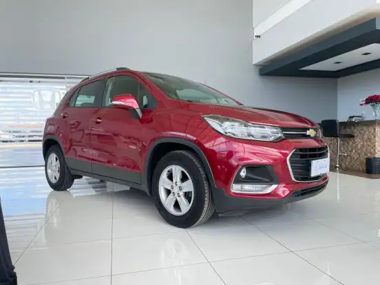 CHEVROLET-TRACKER-2018