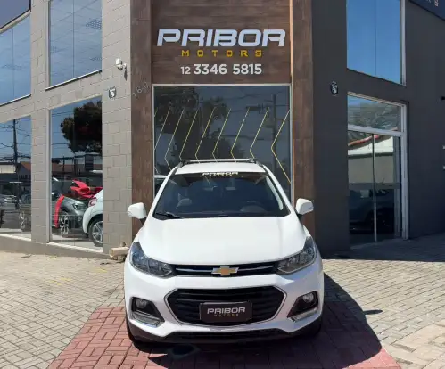 CHEVROLET-TRACKER-2019