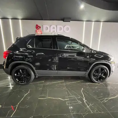 CHEVROLET-TRACKER-2018