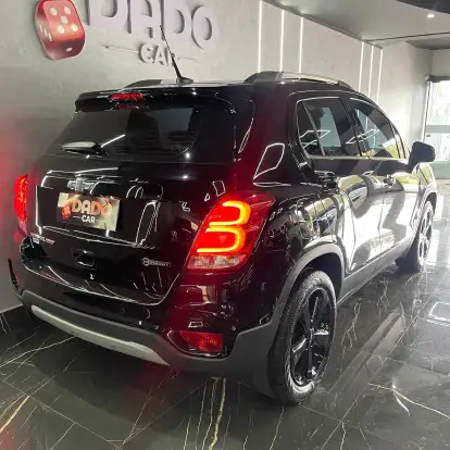 CHEVROLET-TRACKER-2018