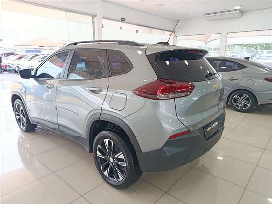 CHEVROLET-TRACKER-2024