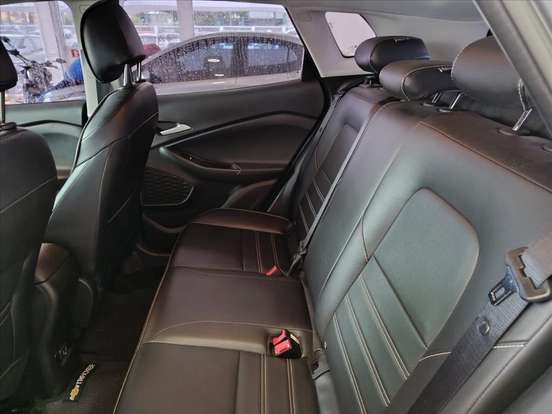CHEVROLET-TRACKER-2024