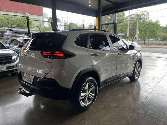CHEVROLET-TRACKER-2022