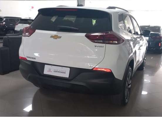 CHEVROLET-TRACKER-2023