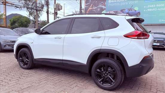 CHEVROLET-TRACKER-2021
