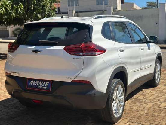 CHEVROLET-TRACKER-2020