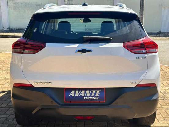CHEVROLET-TRACKER-2020