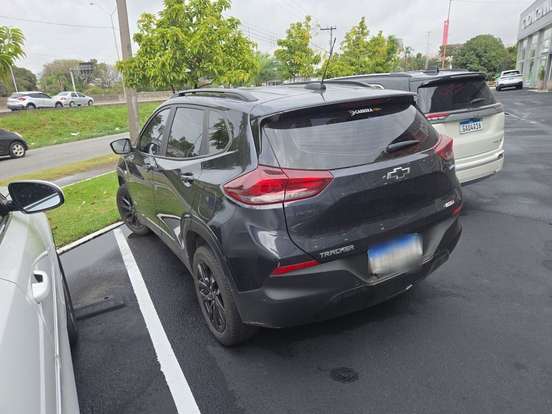 CHEVROLET-TRACKER-2023