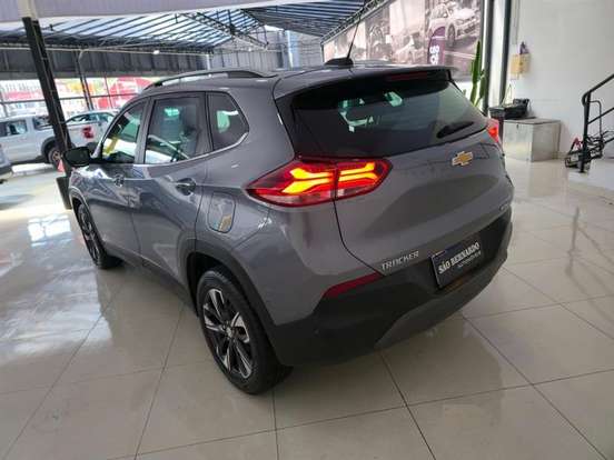 CHEVROLET-TRACKER-2022