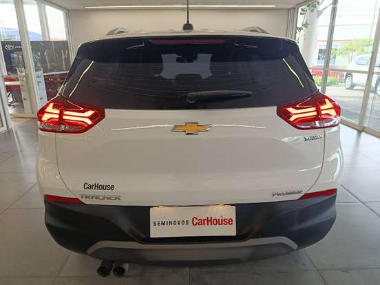 CHEVROLET-TRACKER-2024