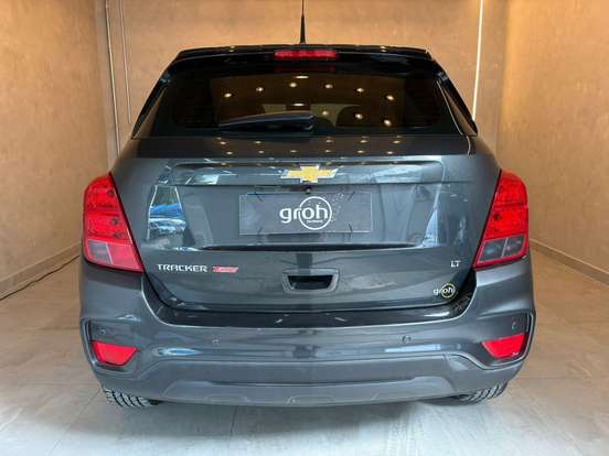 CHEVROLET-TRACKER-2018