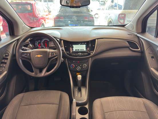 CHEVROLET-TRACKER-2018