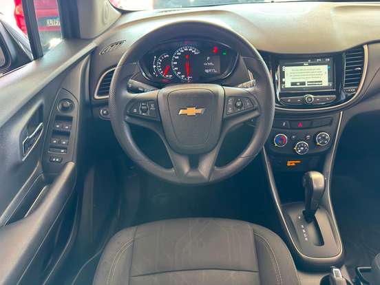 CHEVROLET-TRACKER-2018