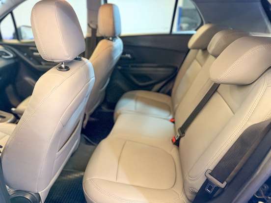 CHEVROLET-TRACKER-2018