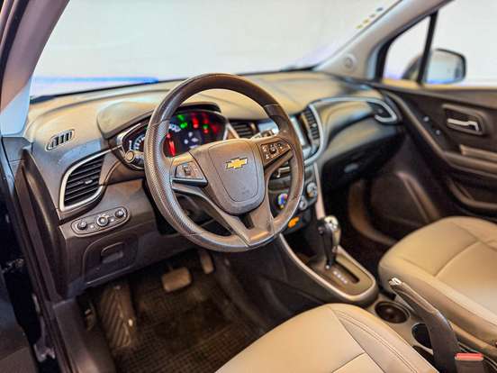 CHEVROLET-TRACKER-2018