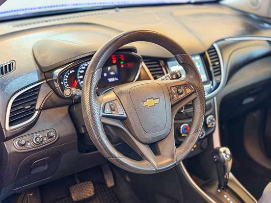 CHEVROLET-TRACKER-2018