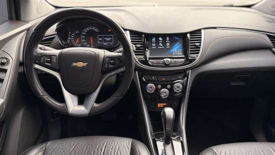 CHEVROLET-TRACKER-2019