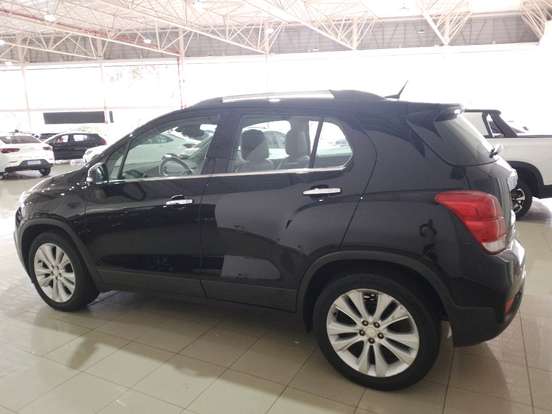 CHEVROLET-TRACKER-2018