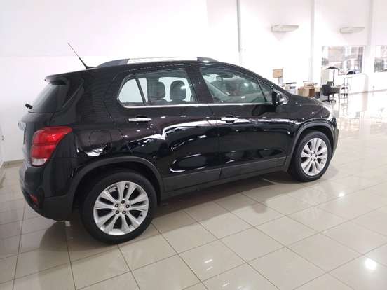 CHEVROLET-TRACKER-2018