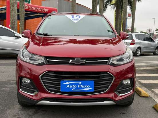 CHEVROLET-TRACKER-2019
